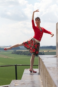 Ballet beauty above the battlefield